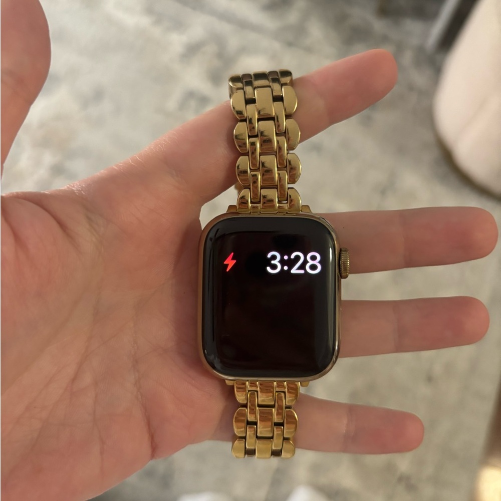 Gold Apple Watch Series 8 w/ Cellular